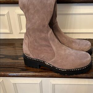 DKNYC Women's Suede Heeled Boots - Light Brown